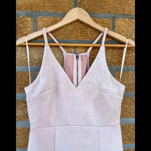 LF Seek the label blush dress medium - Picture 3 of 12